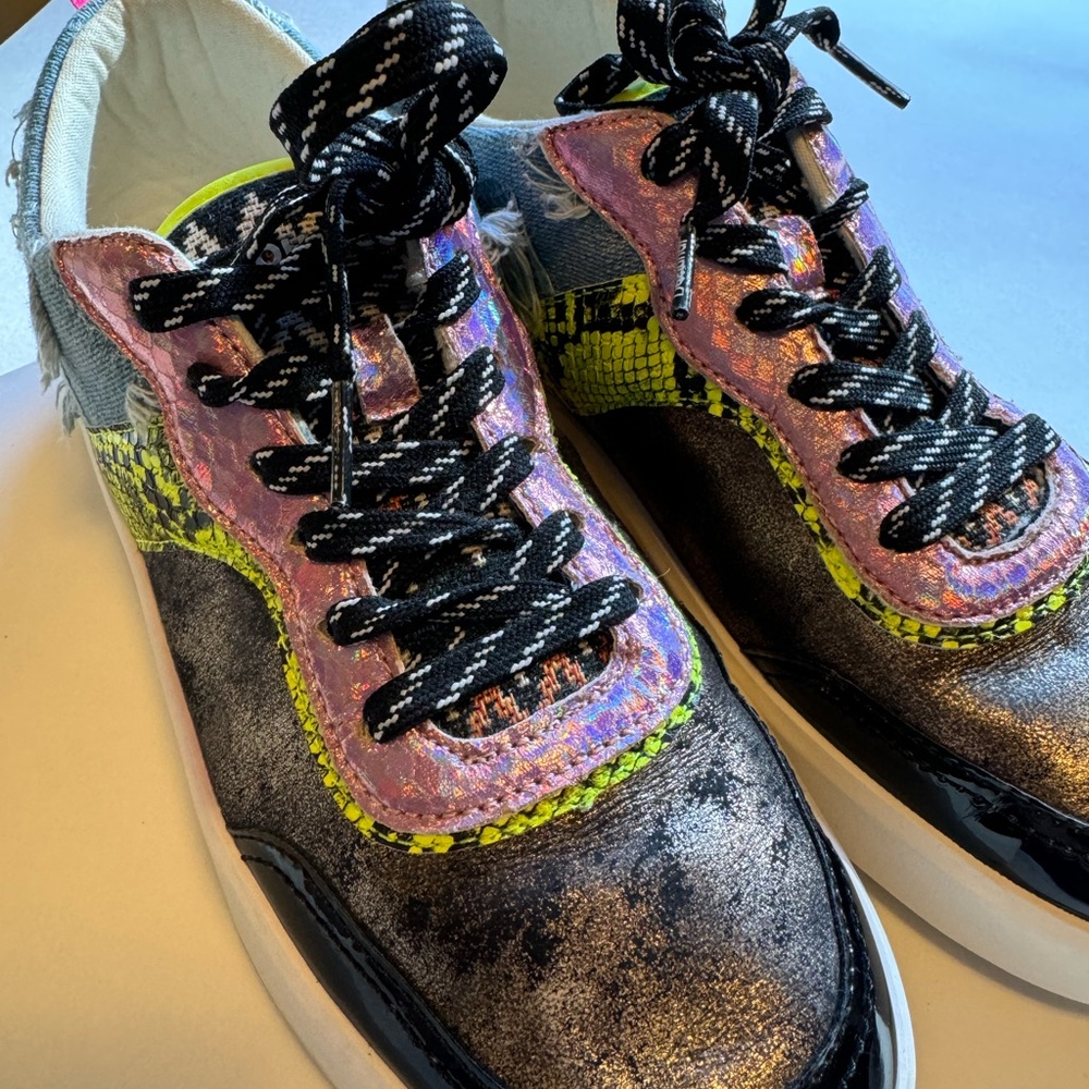 Euc Desigual Fancy Crazy Patch Multicoloured Snea… - image 5